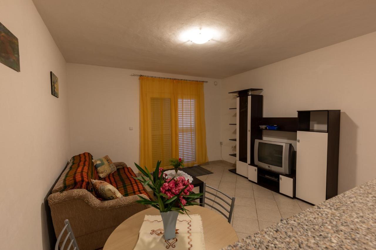 Apartman Kristo Vir Buitenkant foto