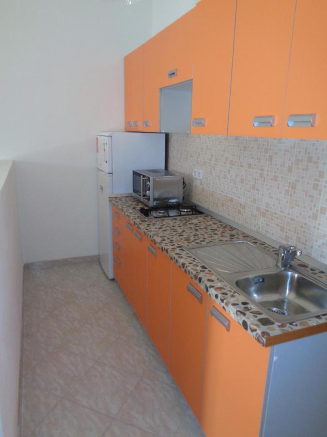 Apartman Kristo Vir Buitenkant foto